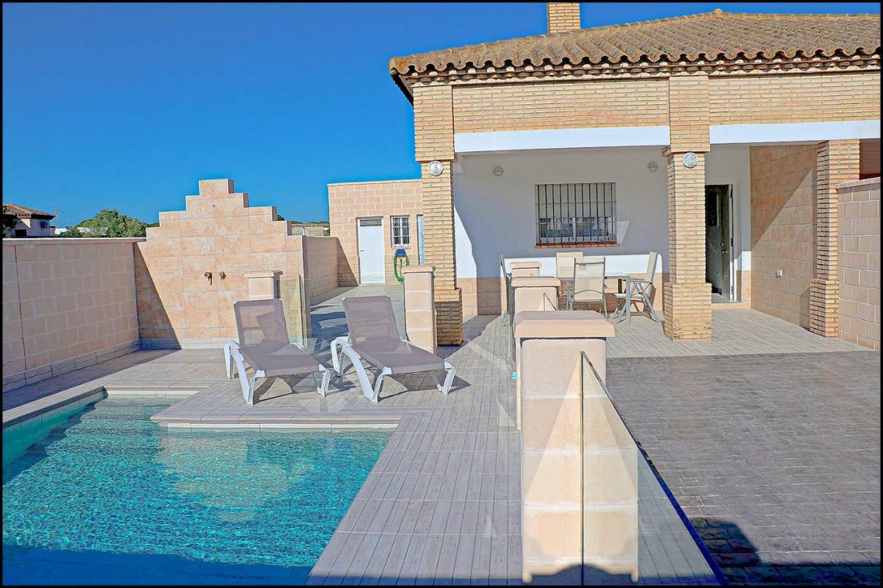 Chalet Penuelas Con Piscina Кониль-де-ла-Фронтера Экстерьер фото