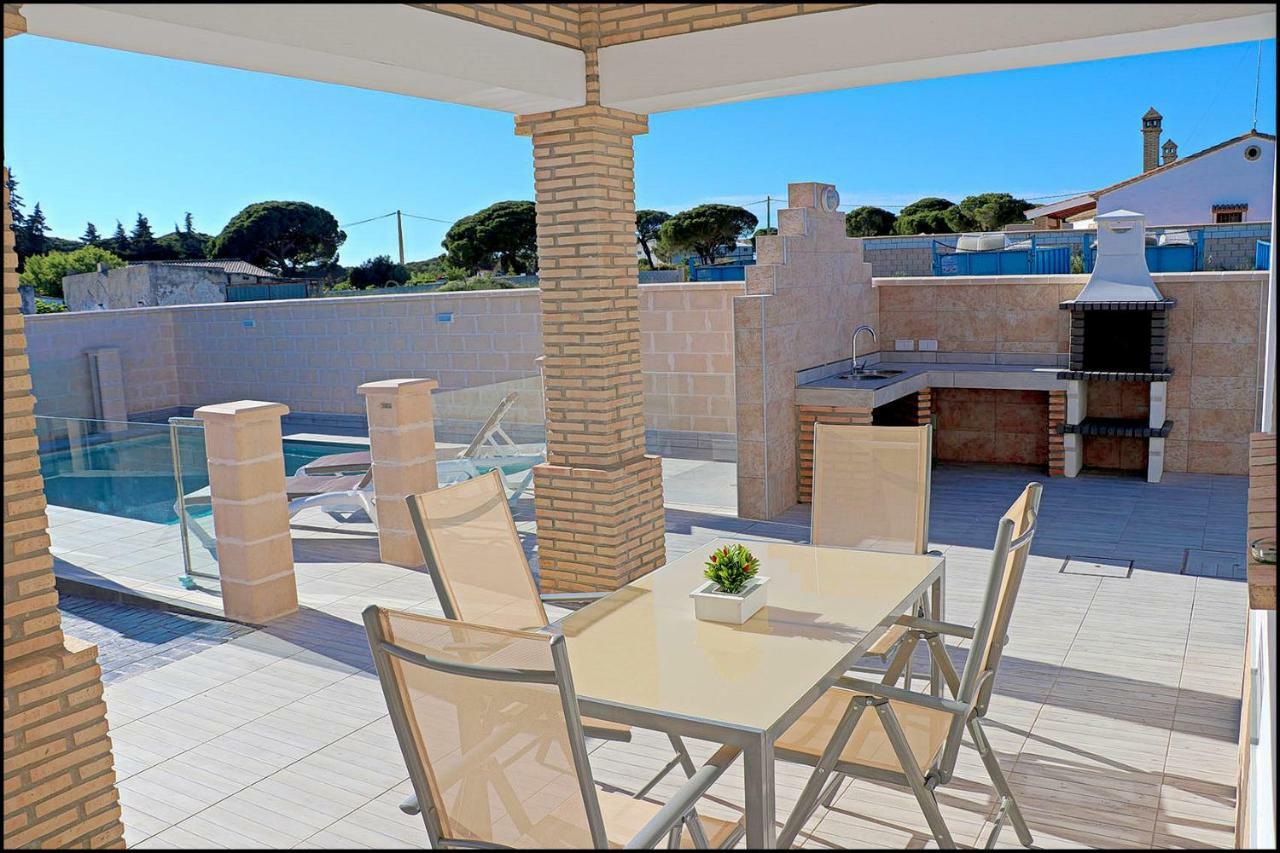 Chalet Penuelas Con Piscina Кониль-де-ла-Фронтера Экстерьер фото