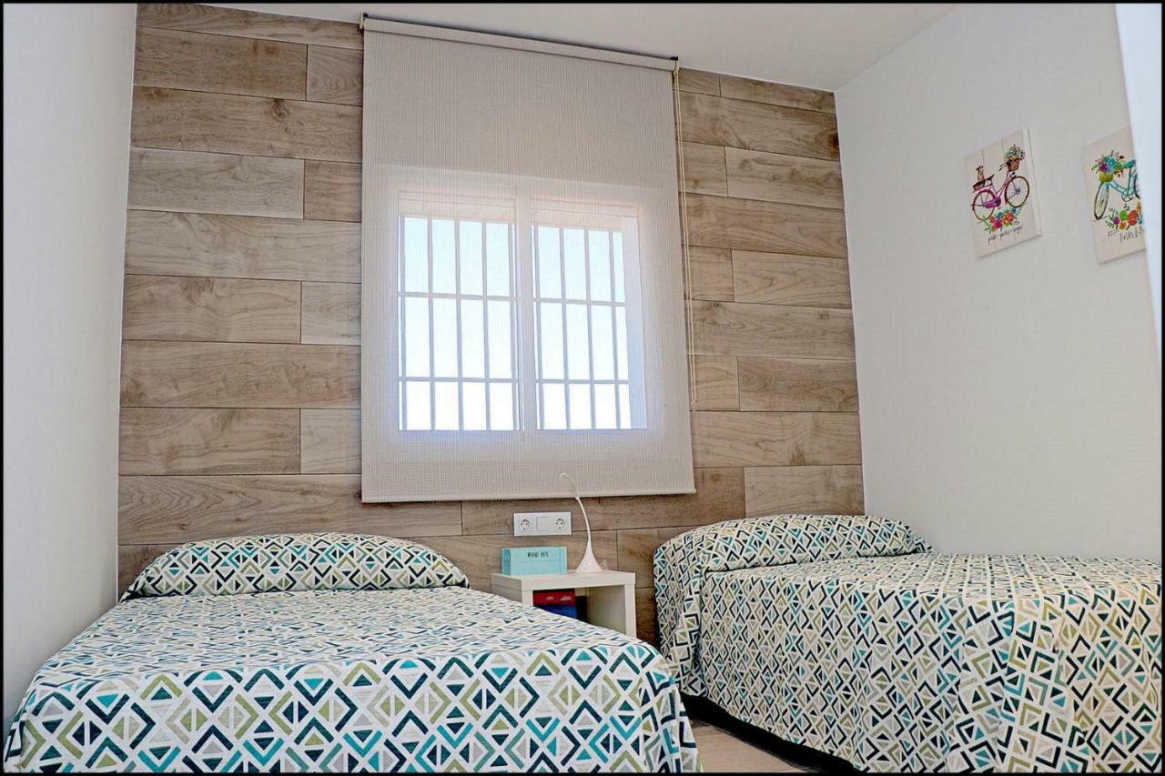 Chalet Penuelas Con Piscina Кониль-де-ла-Фронтера Экстерьер фото