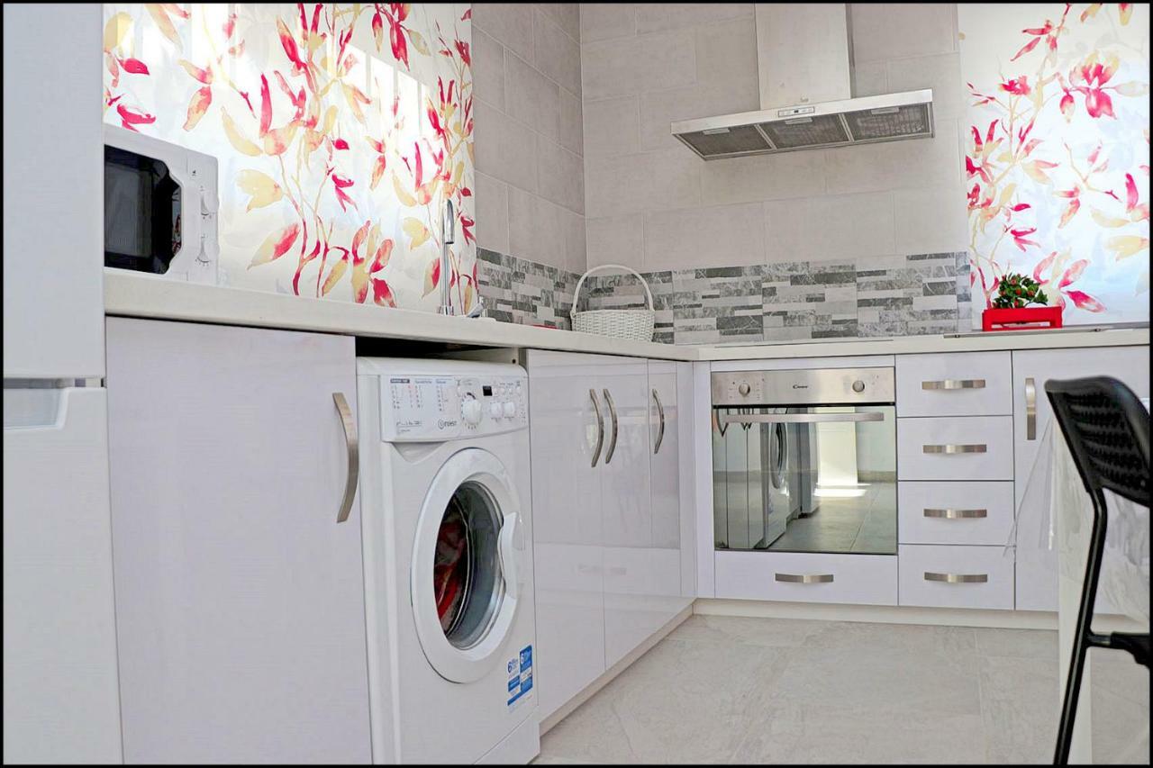 Chalet Penuelas Con Piscina Кониль-де-ла-Фронтера Экстерьер фото
